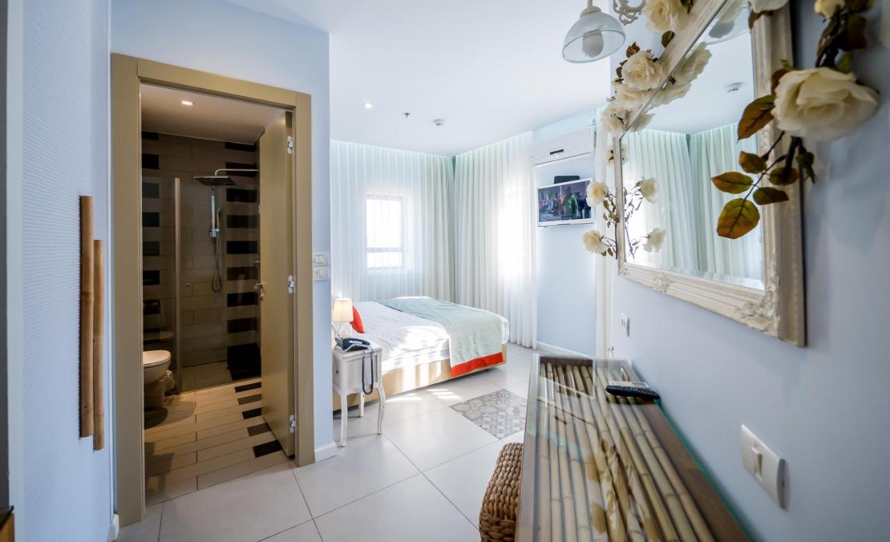 Bat Galim Boutique Hotel Haifa Bagian luar foto