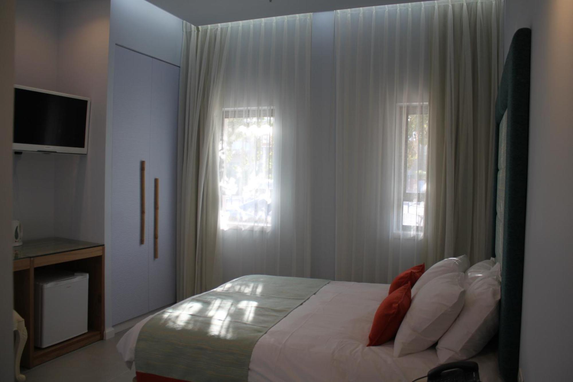 Bat Galim Boutique Hotel Haifa Ruang foto